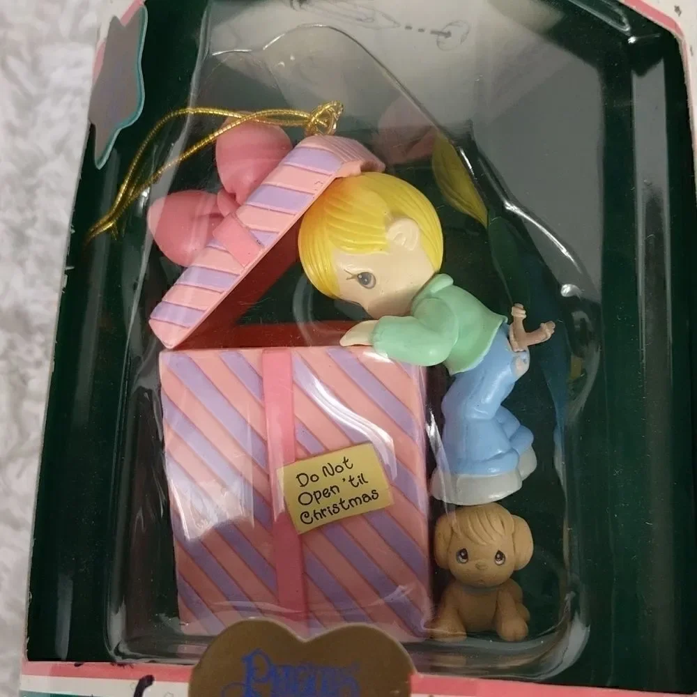 NIB Precious Moments Lighted Christmas Ornament